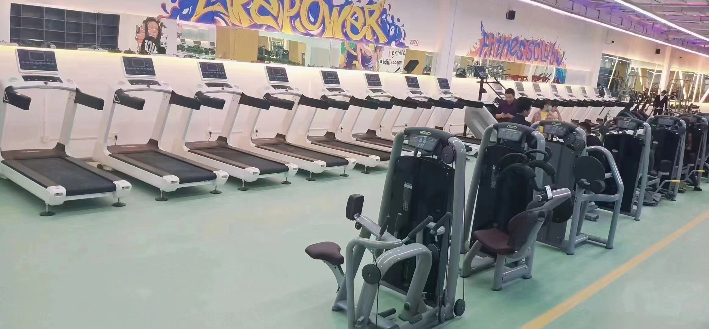 跑步机怎么跑步减肥效果好？看看跑步机健身正确的方法 